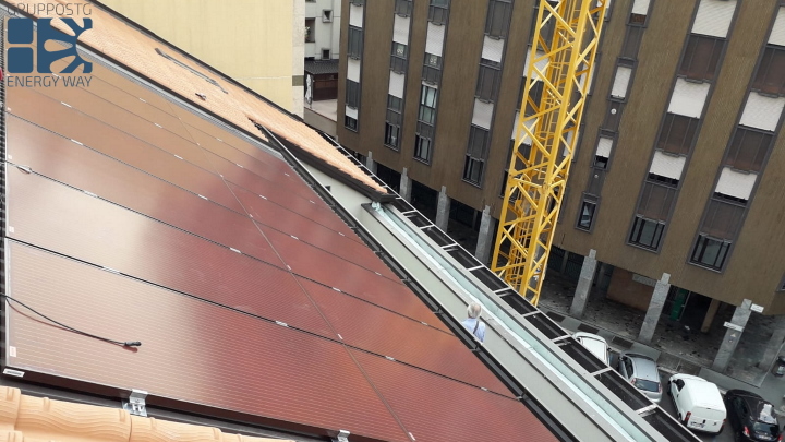 impianti fotovoltaici rossi